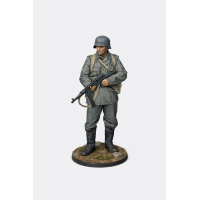 German WWII Soldier with MP40 — STL File for 3D Printing (Miniature)