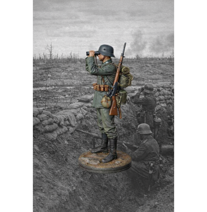 German World War I Infantryman with Binoculars (1914–1918) – STL File for 3D Printing