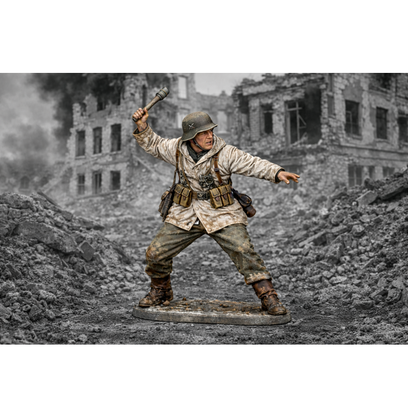 WWII German Soldier with Hand Grenade — STL for 3D Printing | Wargames / Diorama / Painting | Instant Download